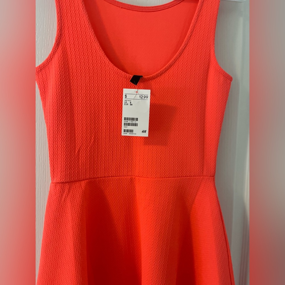 H&M DRESS - Picture 2 of 2
